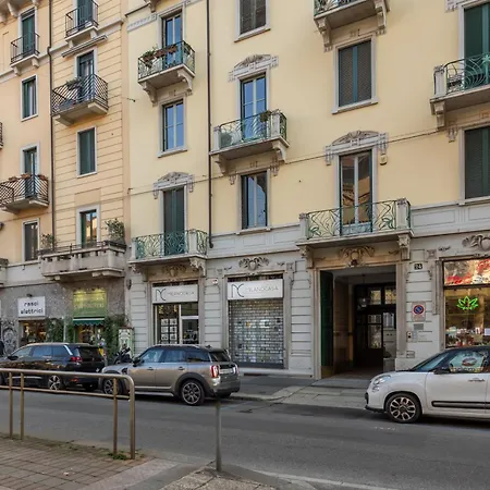 We Home - Premuda Boutique, Milano Exterior foto